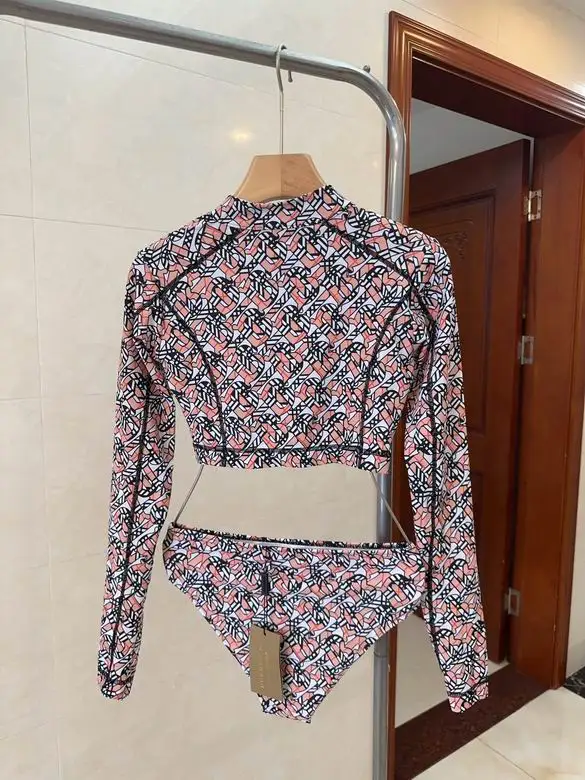 Burberry S-XL  (2)